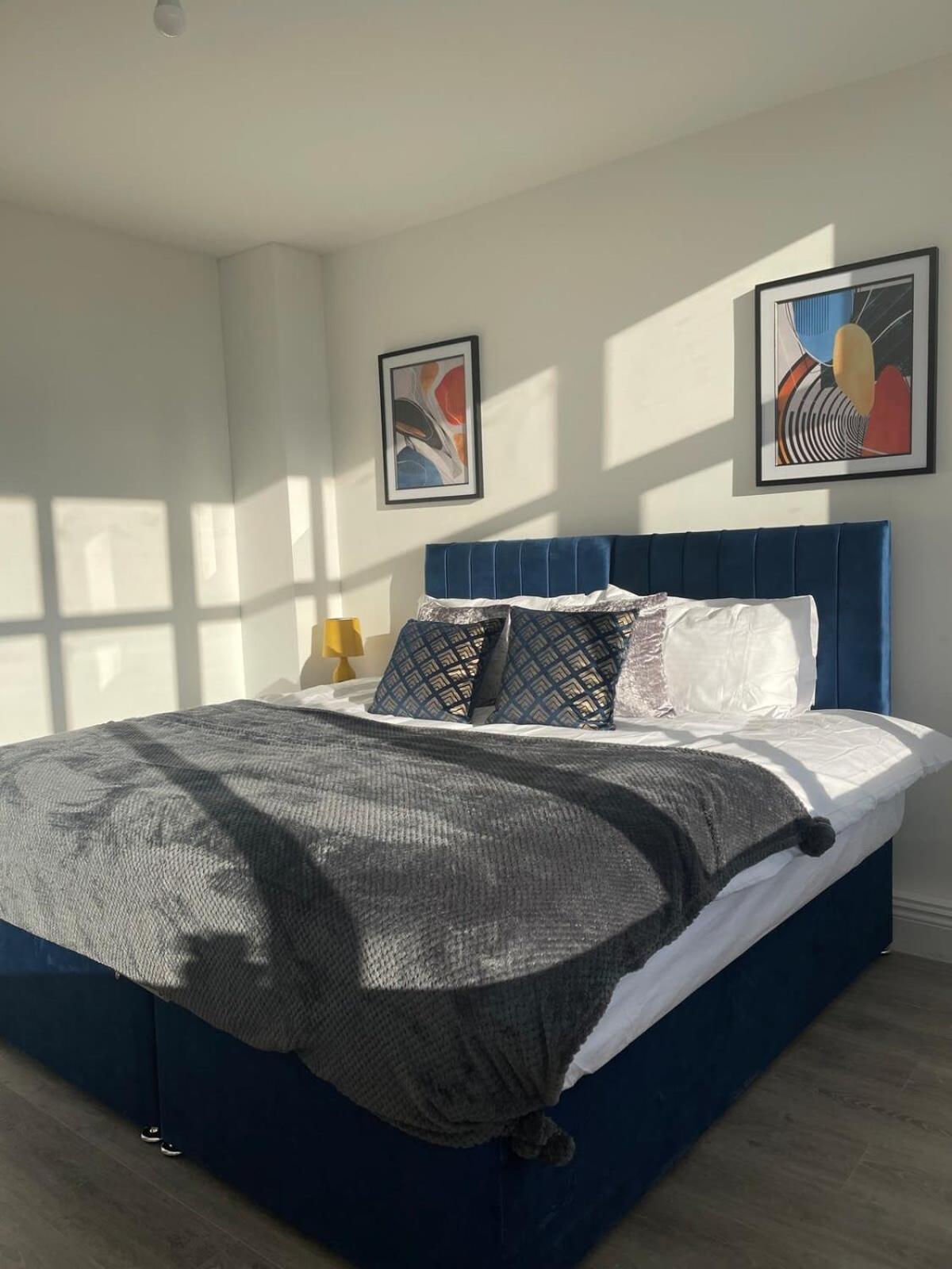 2 Bedroom Apartment - Flitwick - Contractor Friendly - Tourist Ready - Full Kitchen - Wifi - Smart Tv - Sofa Bed - Free Parking - Ideal For Short Or Long Stays エクステリア 写真